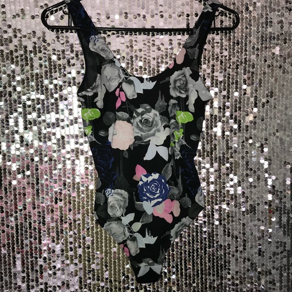NWOT Stance Floral Thong Bodysuit - Picture 5 of 7